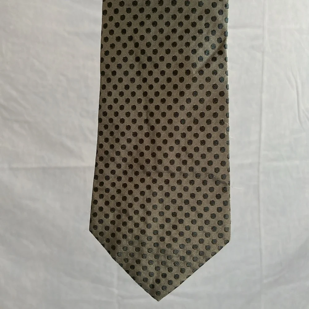 🌞 Banana Republic gray Tie w/black polka dots Made in Italy men one size